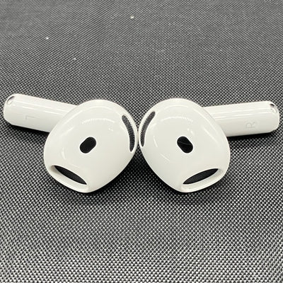 【中古】AirPods 4 MXP93J/A（アクティブノイズキャンセリング搭載）【日本橋】