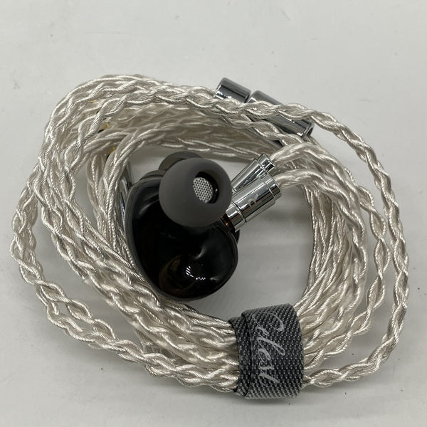 【中古】Relentless【日本橋】