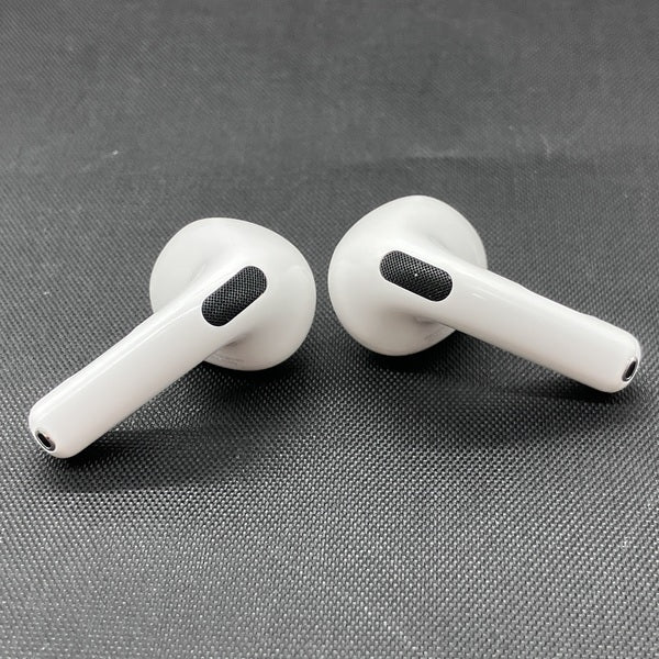 【中古】AirPods 4 MXP93J/A（アクティブノイズキャンセリング搭載）【日本橋】