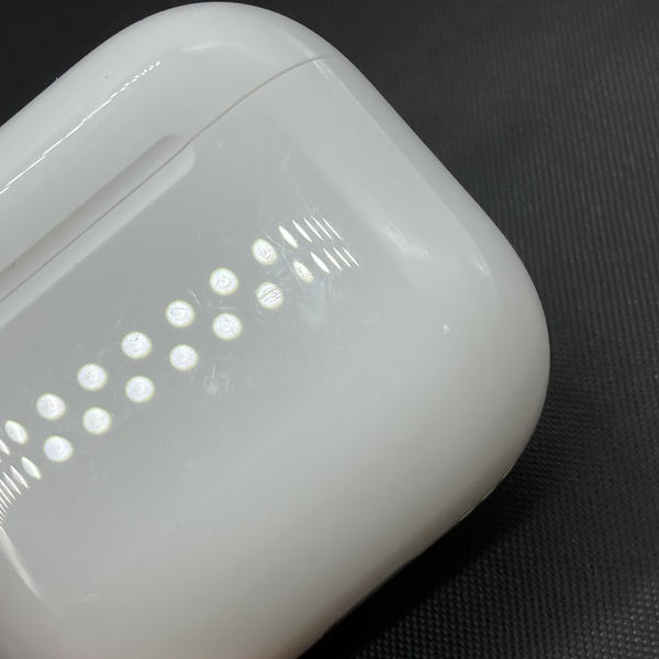 【中古】AirPods 4 MXP93J/A（アクティブノイズキャンセリング搭載）【日本橋】