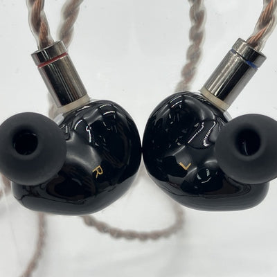 【中古】PERFORMER 8（4.4ｍｍモデル）【秋葉原】