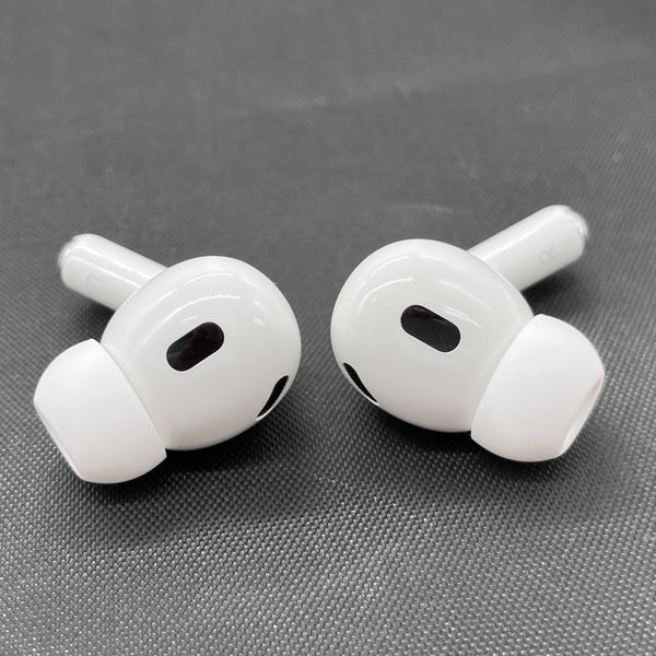 【中古】MagSafe充電ケース(USB-C)付きAirPods Pro(第2世代) MTJV3JA【日本橋】