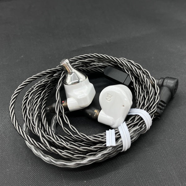Campfire Audio 【中古】VEGA 2020 【CAM-5546】【日本橋】 – e