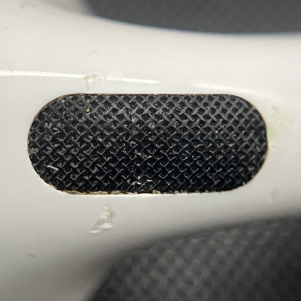 【中古】AirPods 4 (R側)【日本橋】