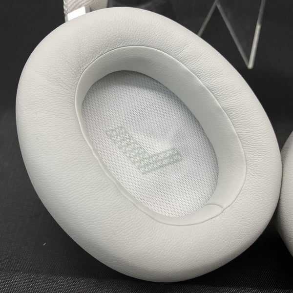 【中古】LIVE770NC ホワイト【JBLLIVE770NCWHT】【秋葉原】