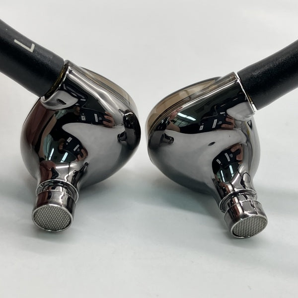 【中古】ZWEI Wine Red 【AZLA-ZWEI-RED】【秋葉原】
