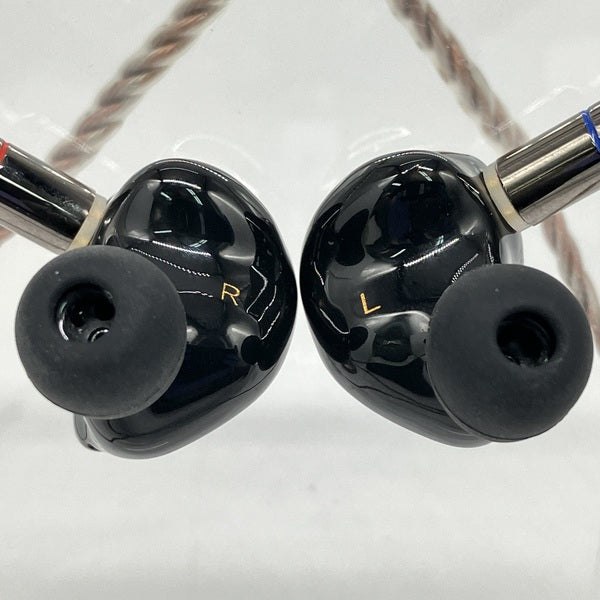【中古】PERFORMER 8 4.4ｍｍモデル【秋葉原】