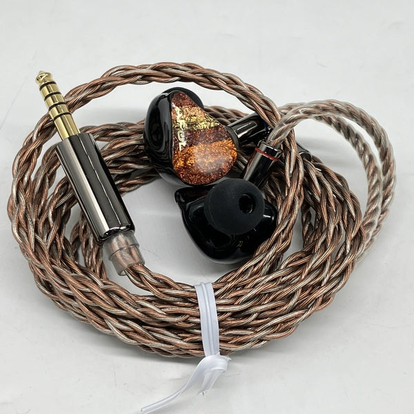 【中古】PERFORMER 8 4.4ｍｍモデル【秋葉原】