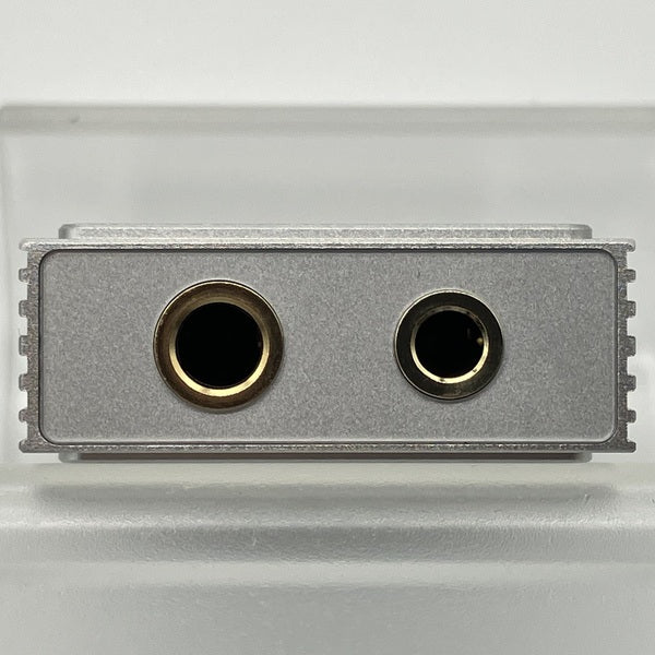 【中古】UA6 Silver【秋葉原】