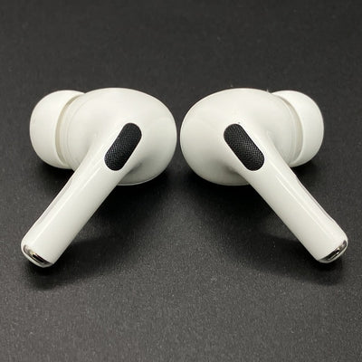 【中古】MagSafe充電ケース(USB-C)付きAirPods Pro(第2世代) MTJV3JA【秋葉原】