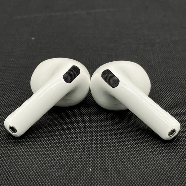 【中古】AirPods 4 MXP93J/A（アクティブノイズキャンセリング搭載）【秋葉原】