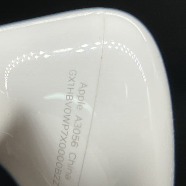 【中古】AirPods 4 MXP93J/A（アクティブノイズキャンセリング搭載）【秋葉原】