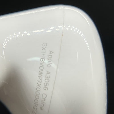 【中古】AirPods 4 MXP93J/A（アクティブノイズキャンセリング搭載）【秋葉原】