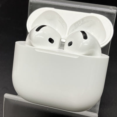 【中古】AirPods 4 MXP93J/A（アクティブノイズキャンセリング搭載）【秋葉原】