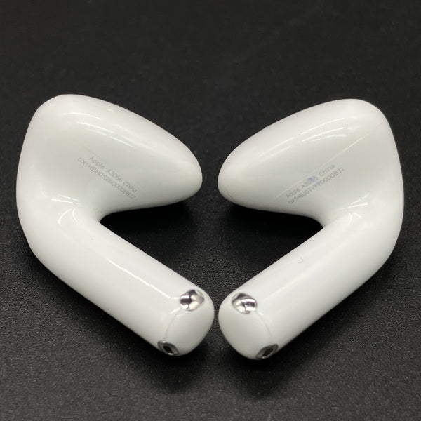 【中古】AirPods 4 MXP93J/A（アクティブノイズキャンセリング搭載）【秋葉原】