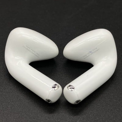 【中古】AirPods 4 MXP93J/A（アクティブノイズキャンセリング搭載）【秋葉原】