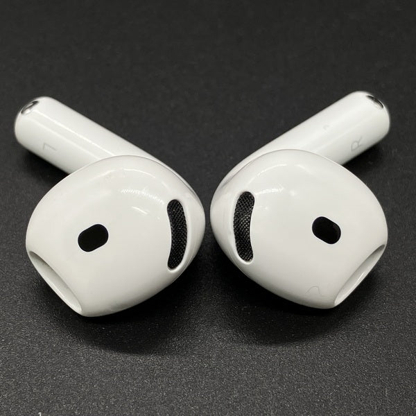 【中古】AirPods 4 MXP93J/A（アクティブノイズキャンセリング搭載）【秋葉原】