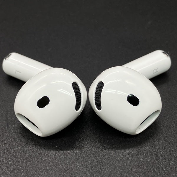 【中古】AirPods 4 MXP93J/A（アクティブノイズキャンセリング搭載）【秋葉原】