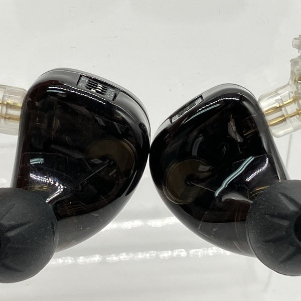 イヤホン CCA hydro CCA Hydro 特徴・スペック等 2DD＋8BA 4ウェイクロスオーバー