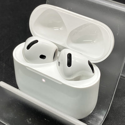【中古】AirPods 4 MXP93J/A（アクティブノイズキャンセリング搭載）【秋葉原】
