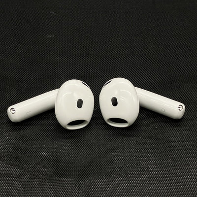 【中古】AirPods 4 MXP93J/A（アクティブノイズキャンセリング搭載）【秋葉原】