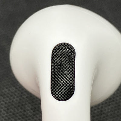 【中古】AirPods 4 MXP93J/A（アクティブノイズキャンセリング搭載）【秋葉原】