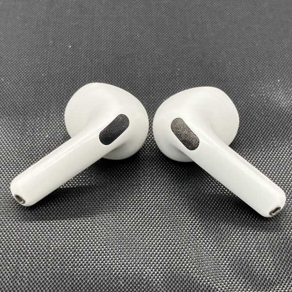 Apple 【中古】AirPods 4 MXP93J/A（アクティブノイズキャンセ