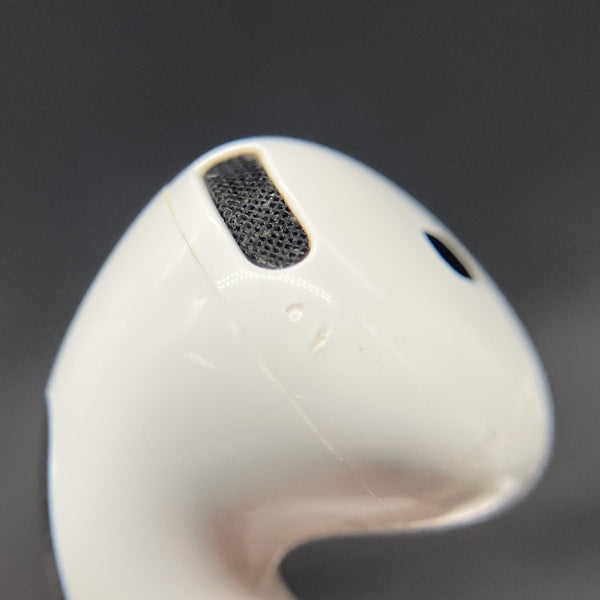 【中古】AirPods 4 MXP93J/A（アクティブノイズキャンセリング搭載）【日本橋】
