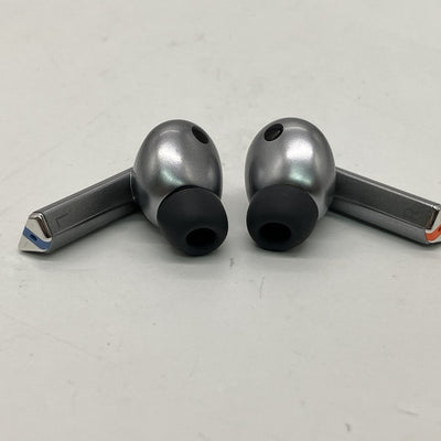 【中古】Galaxy Buds3 Pro シルバー 【SM-R630NZAAXJP】【秋葉原】