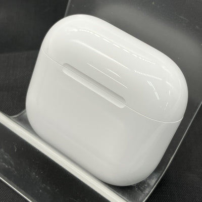 【中古】AirPods 4 MXP63J/A【秋葉原】