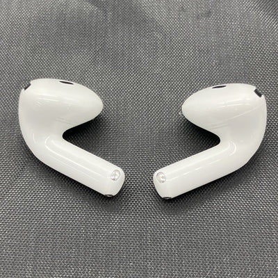 【中古】AirPods 4 MXP63J/A【秋葉原】