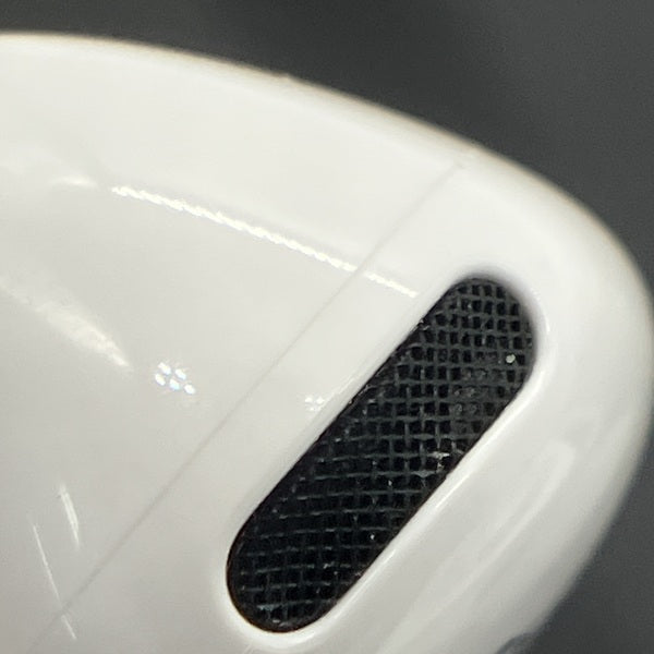【中古】AirPods 4 MXP63J/A【秋葉原】