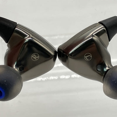 【中古】TITAN S グレー【秋葉原】