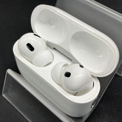 【中古】MagSafe充電ケース(USB-C)付きAirPods Pro(第2世代) MTJV3JA【名古屋】