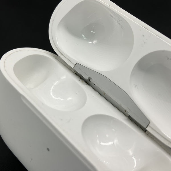 【中古】MagSafe充電ケース(USB-C)付きAirPods Pro(第2世代) MTJV3JA【名古屋】
