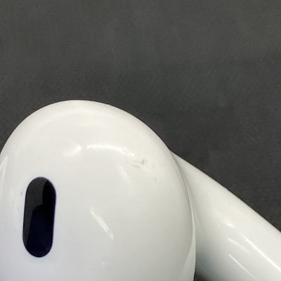 【中古】MagSafe充電ケース(USB-C)付きAirPods Pro(第2世代) MTJV3JA【名古屋】