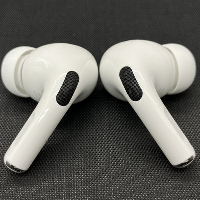 【中古】MagSafe充電ケース(USB-C)付きAirPods Pro(第2世代) MTJV3JA【秋葉原】