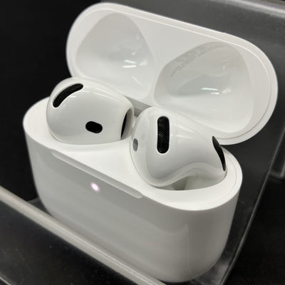 【中古】AirPods 4 MXP93J/A（アクティブノイズキャンセリング搭載）【秋葉原】