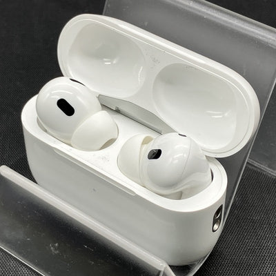 【中古】MagSafe充電ケース(USB-C)付きAirPods Pro(第2世代) MTJV3JA【秋葉原】