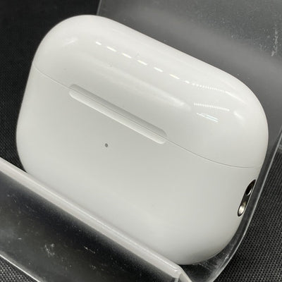 【中古】MagSafe充電ケース(USB-C)付きAirPods Pro(第2世代) MTJV3JA【秋葉原】