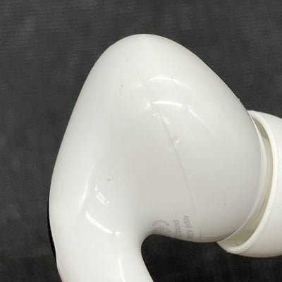 【中古】MagSafe充電ケース(USB-C)付きAirPods Pro(第2世代) MTJV3JA【秋葉原】