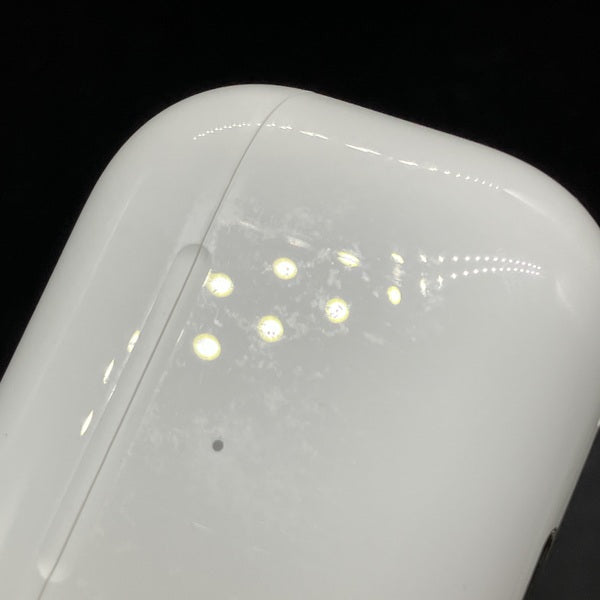 【中古】MagSafe充電ケース(USB-C)付きAirPods Pro(第2世代) MTJV3JA【秋葉原】