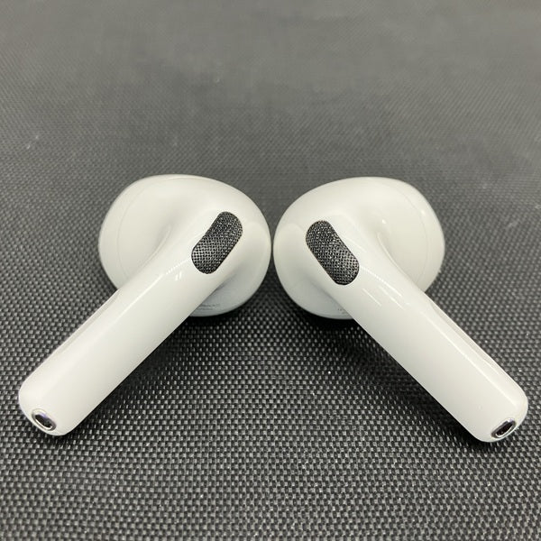 【中古】AirPods 4 MXP93J/A（アクティブノイズキャンセリング搭載）【秋葉原】