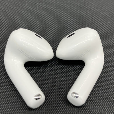 【中古】AirPods 4 MXP93J/A（アクティブノイズキャンセリング搭載）【秋葉原】