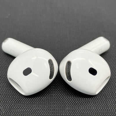 【中古】AirPods 4 MXP93J/A（アクティブノイズキャンセリング搭載）【秋葉原】
