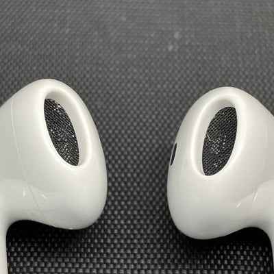 【中古】AirPods 4 MXP93J/A（アクティブノイズキャンセリング搭載）【秋葉原】