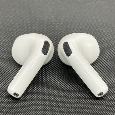 【中古】AirPods 4 MXP93J/A（アクティブノイズキャンセリング搭載）【秋葉原】