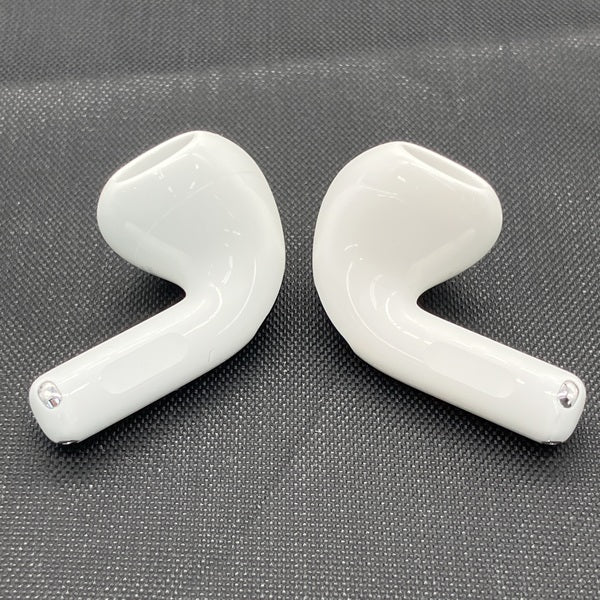 【中古】AirPods 4 MXP93J/A（アクティブノイズキャンセリング搭載）【秋葉原】