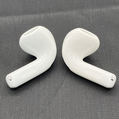 【中古】AirPods 4 MXP93J/A（アクティブノイズキャンセリング搭載）【秋葉原】