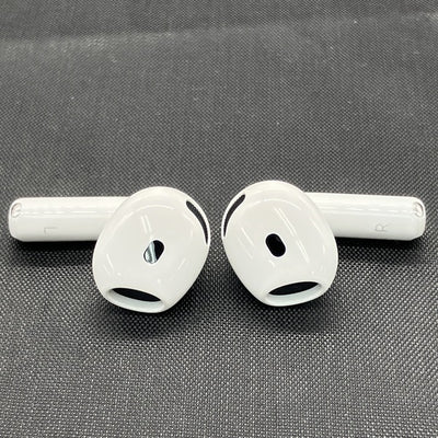 【中古】AirPods 4 MXP93J/A（アクティブノイズキャンセリング搭載）【秋葉原】